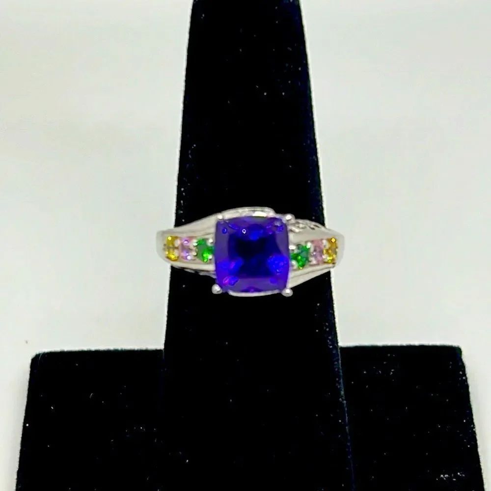 Beautiful Silver Ring With Multiple Colored Stones